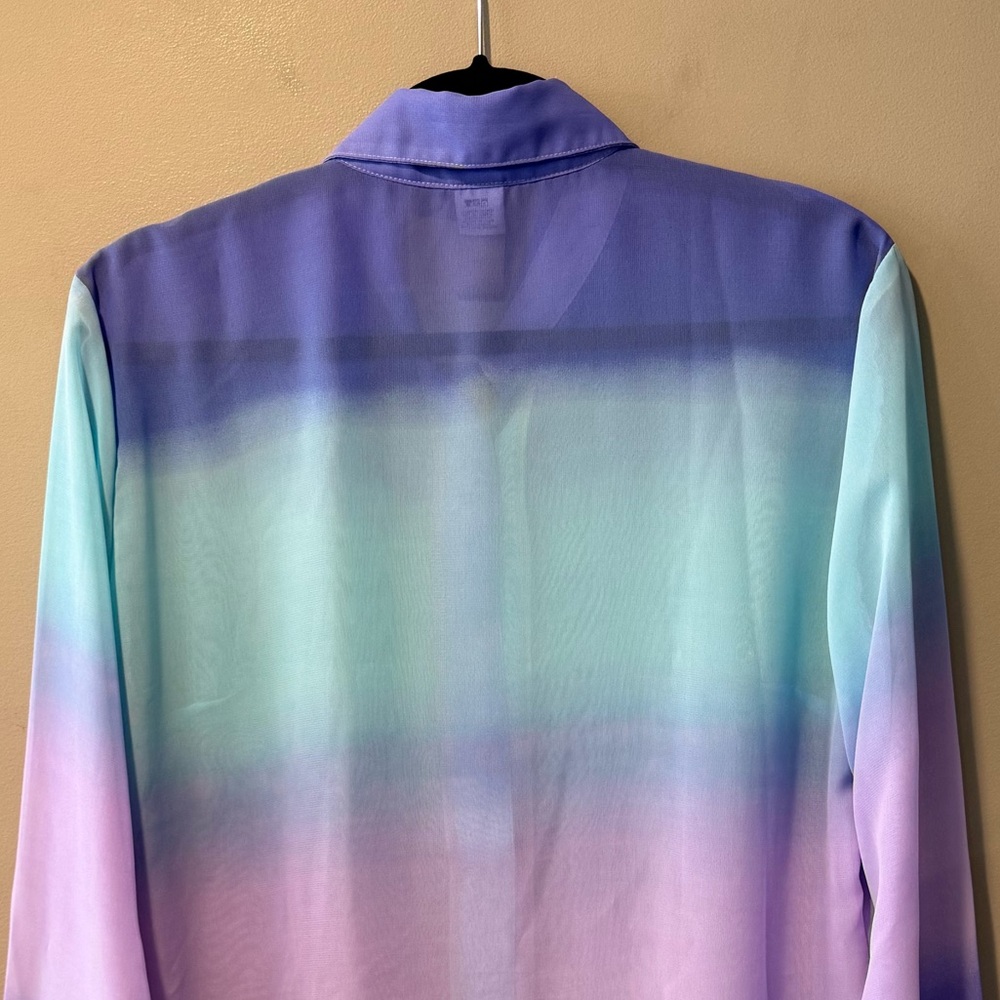 LEL Gradient Pastel Button-Up Shirt - Picture 13 of 16